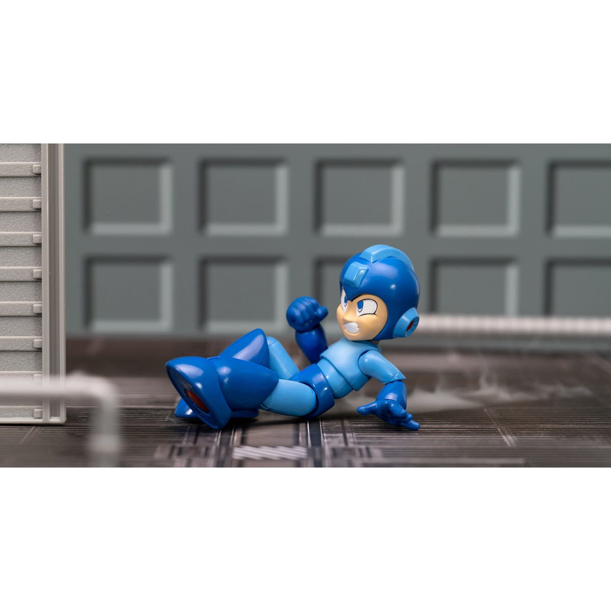 Mega Man: Mega Man 1/12 Scale Action Figure