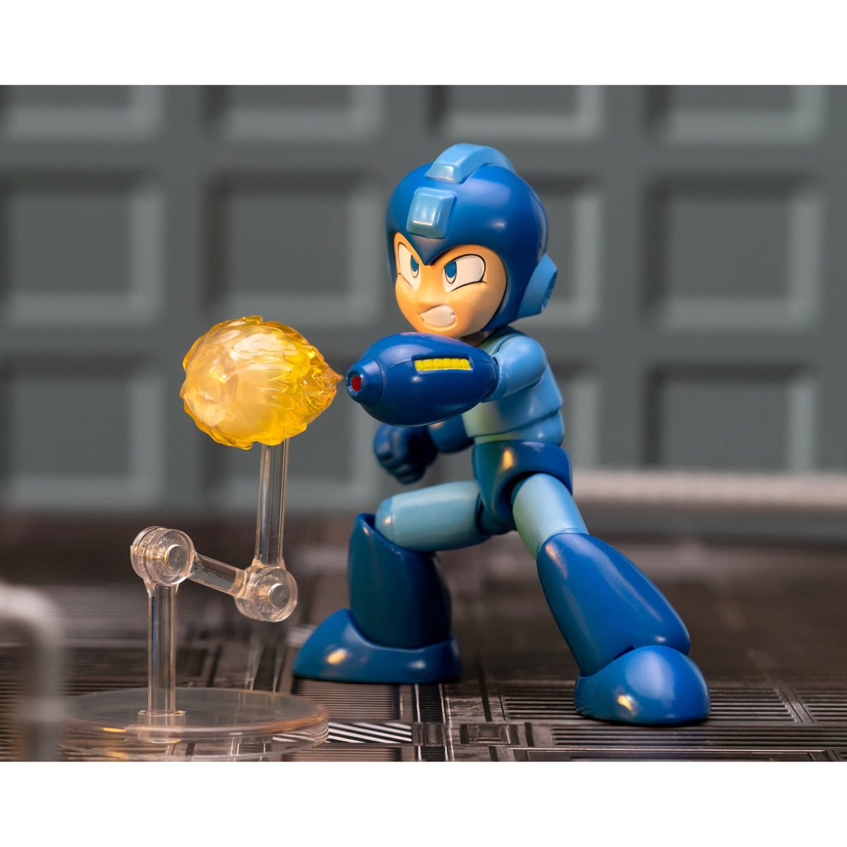 Mega Man: Mega Man 1/12 Scale Action Figure