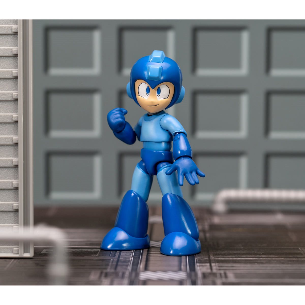 Mega Man: Mega Man 1/12 Scale Action Figure