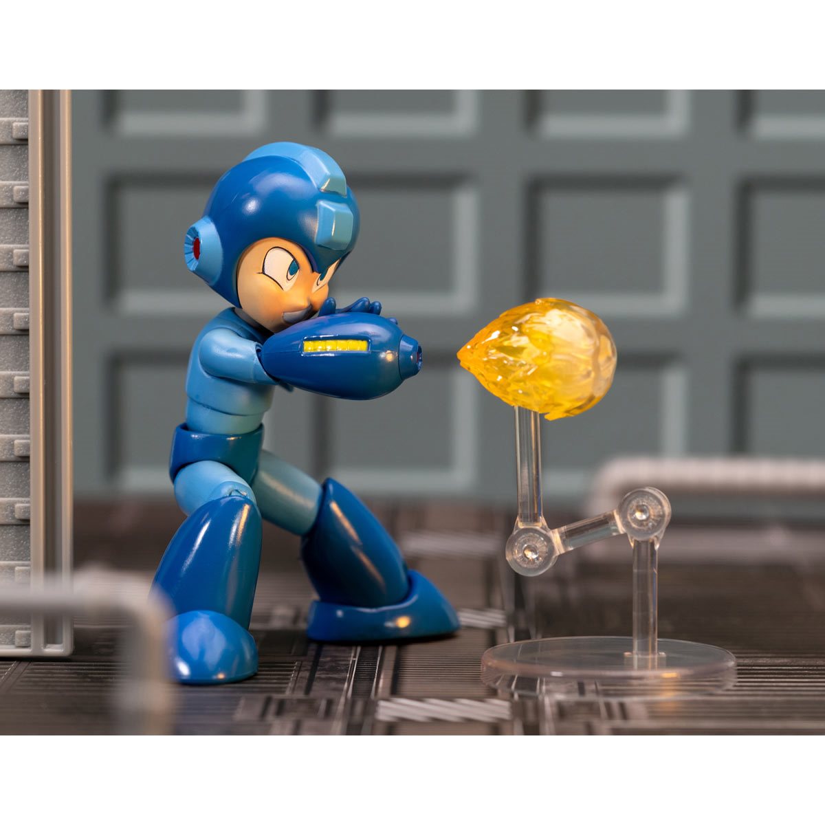 Mega Man: Mega Man 1/12 Scale Action Figure