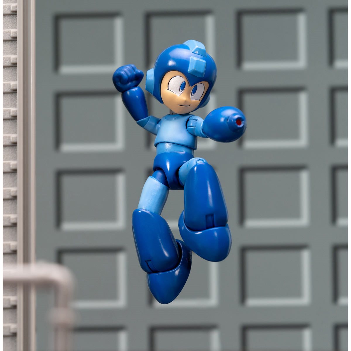 Mega Man: Mega Man 1/12 Scale Action Figure