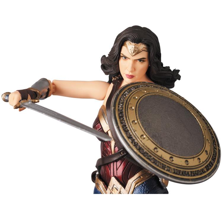 Justice League Wonder Woman MAFEX