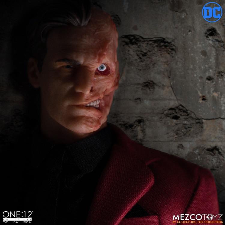 DC One:12 Collective Two-Face