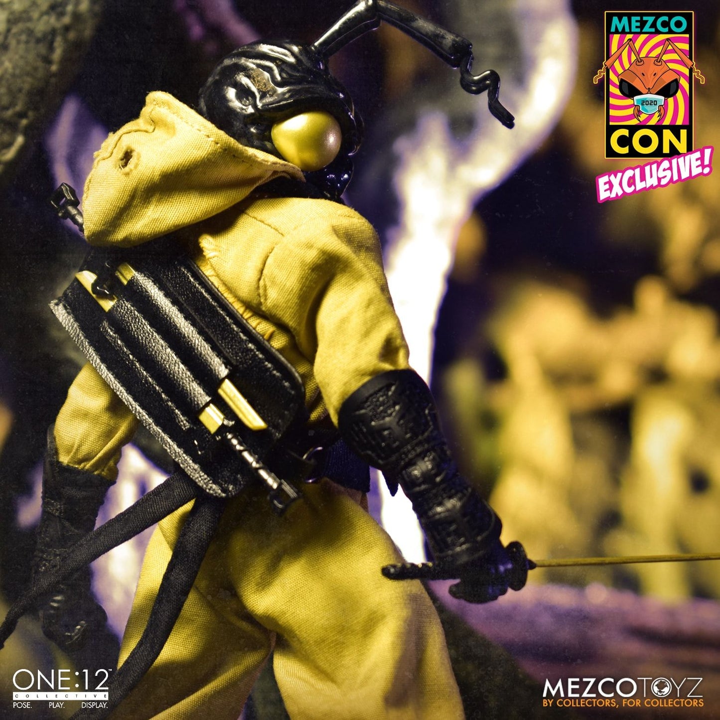 Mezco Con Booth-In-A-Box One:12 Collective Gomez - The Clan of The Golden Dragon Edition XXL Swag Set