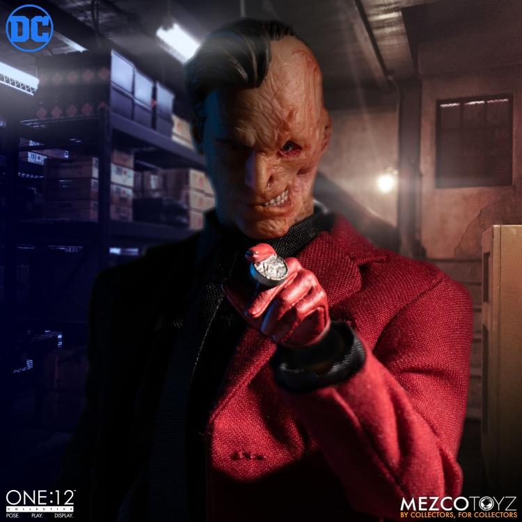 DC One:12 Collective Two-Face