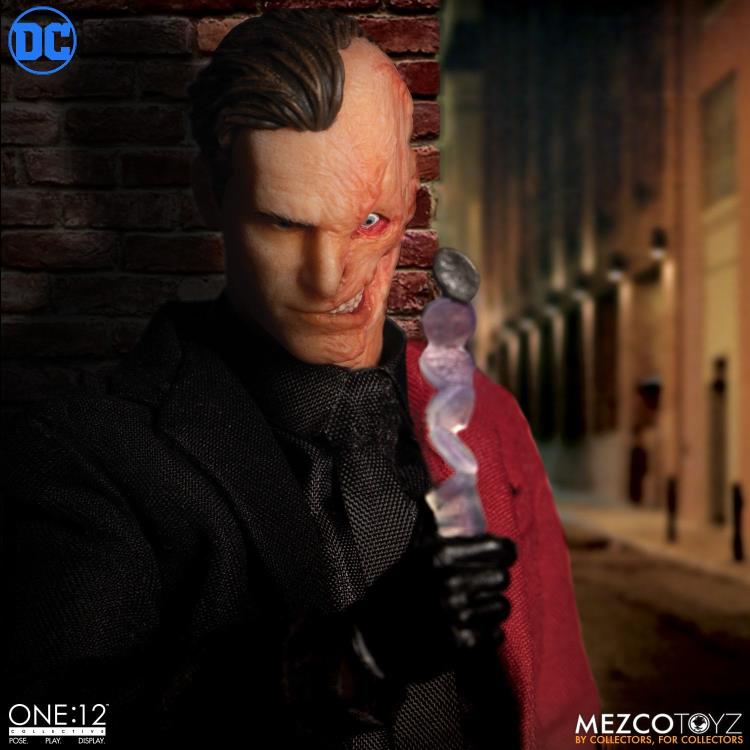 DC One:12 Collective Two-Face