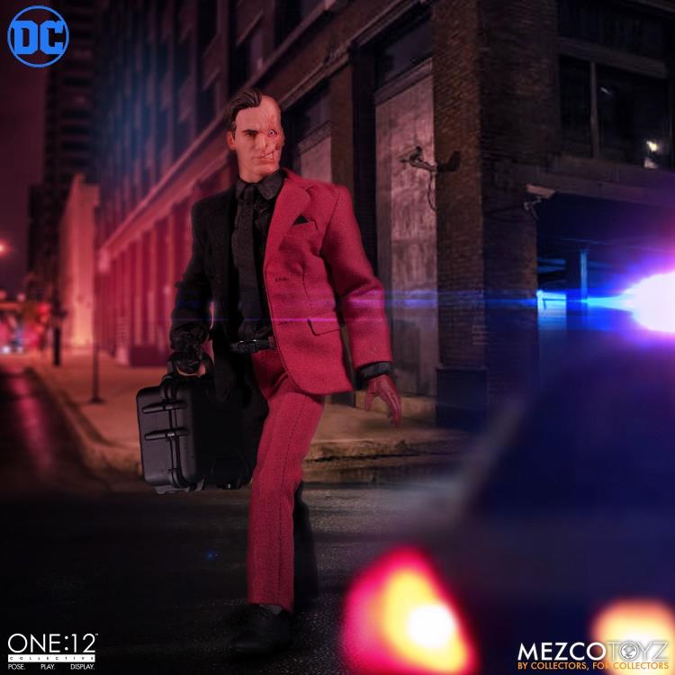 DC One:12 Collective Two-Face
