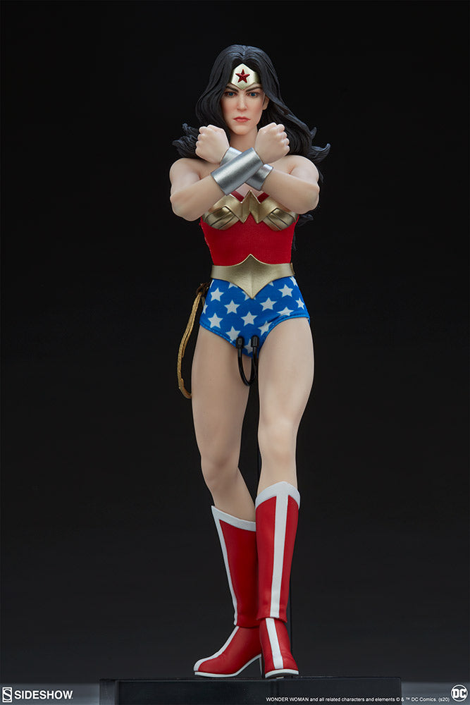 Sideshow Collectibles 1/6 Scale Figure DC Wonder Woman Exclusive