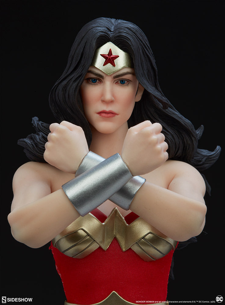 Sideshow Collectibles 1/6 Scale Figure DC Wonder Woman Exclusive