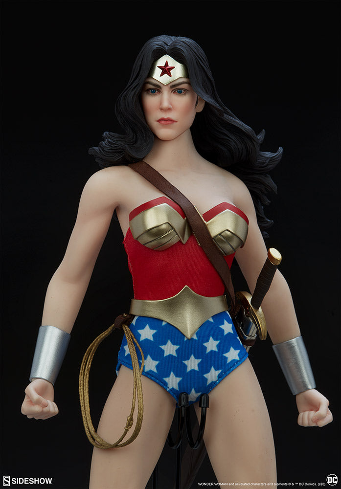 Sideshow Collectibles 1/6 Scale Figure DC Wonder Woman Exclusive