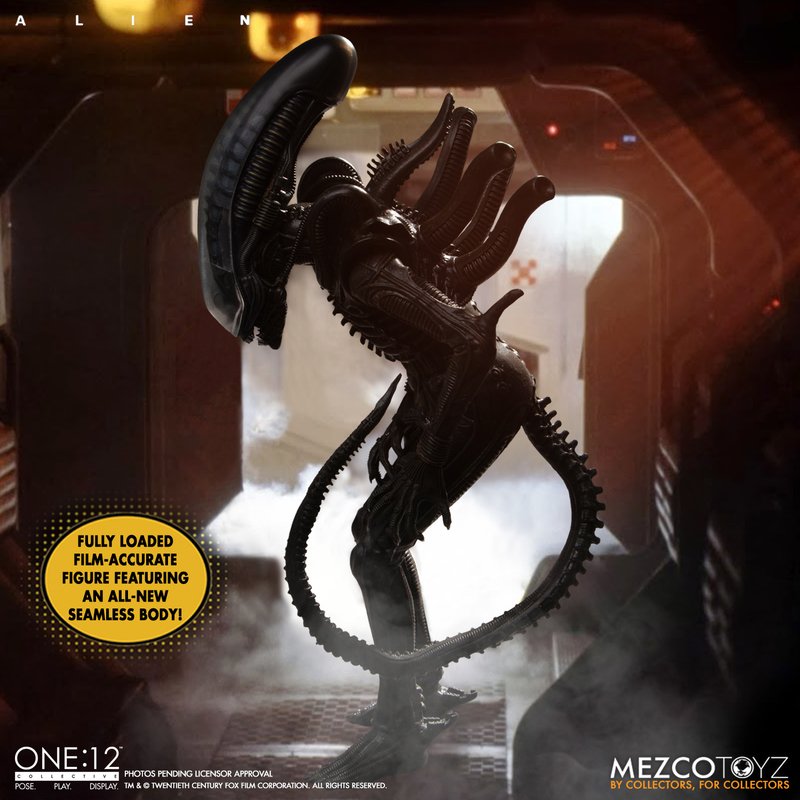 Mezco One:12 Collective Alien