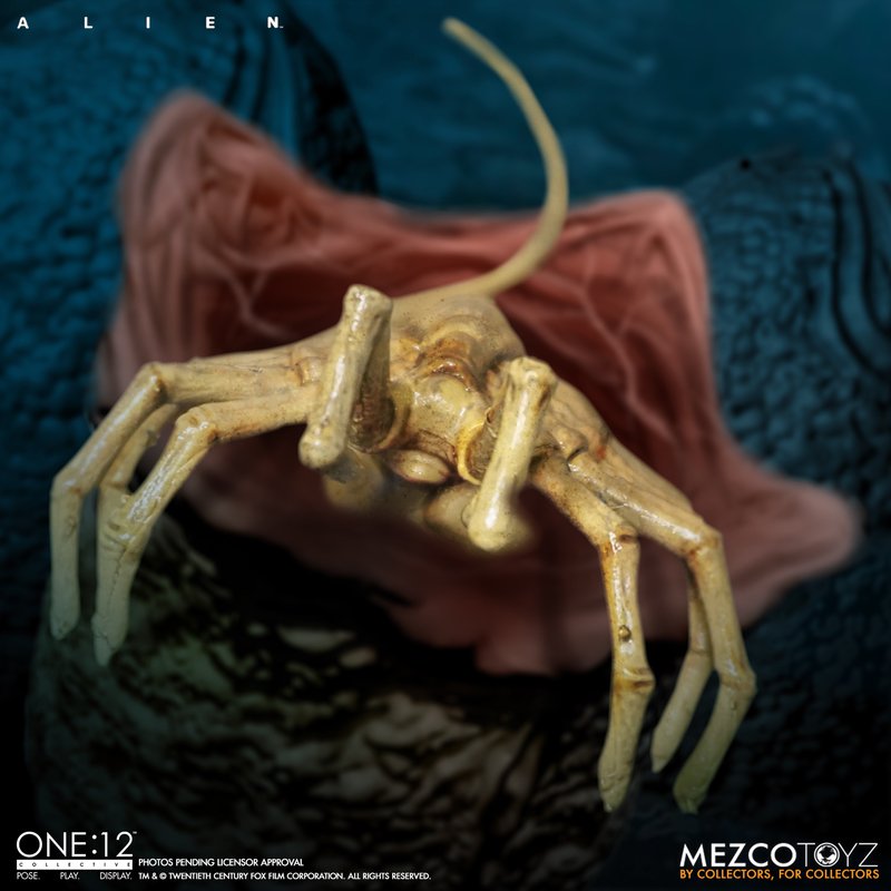 Mezco One:12 Collective Alien